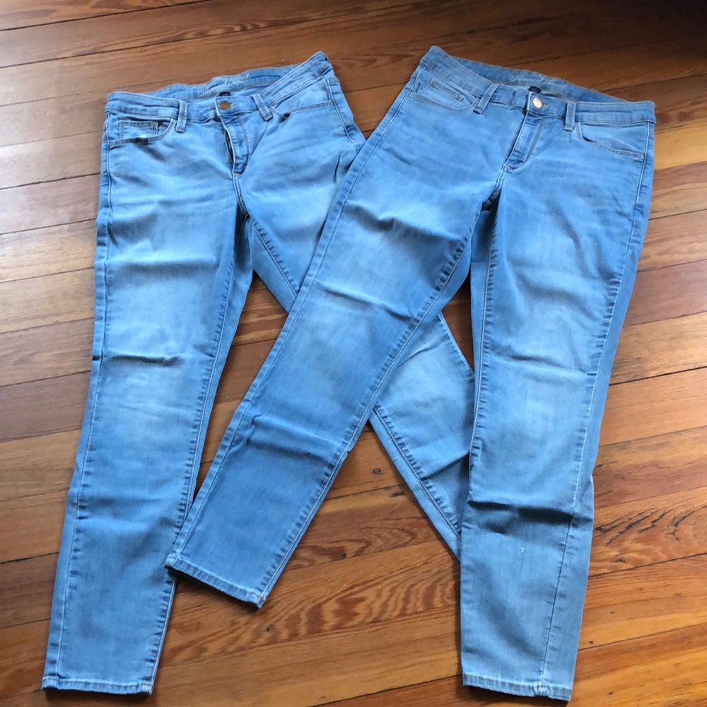 (2) Pair Universal Thread 🧵 Jeans